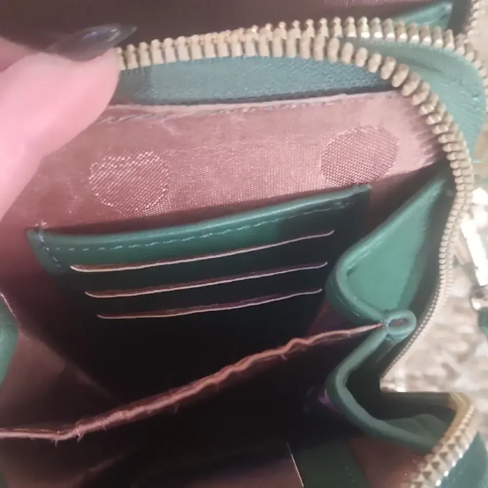 Forever Young Green Crossbody Camera Travel Sightsee Adjustable Strap Purse